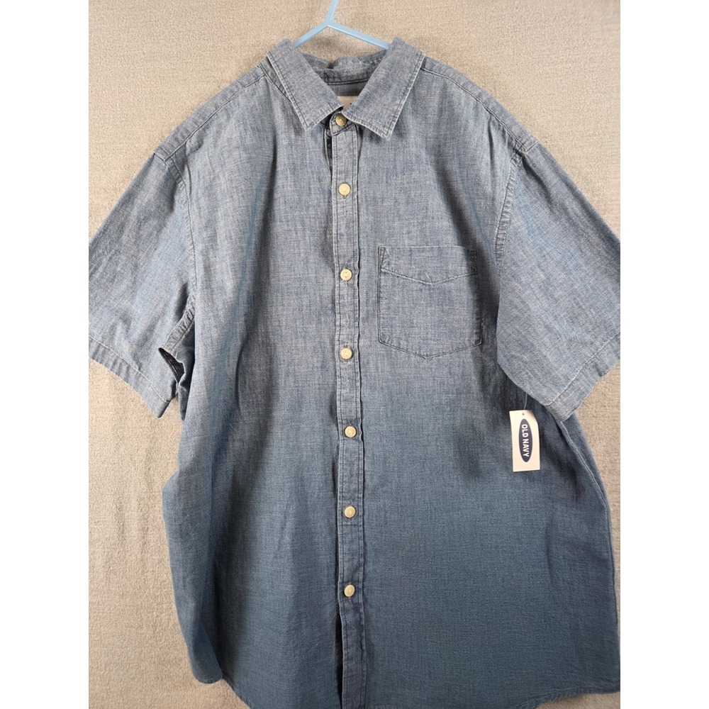 Old Navy Mens L Blue Ombre Shirt Short Sleeve Chambray Relaxed Fit Button Up NEW